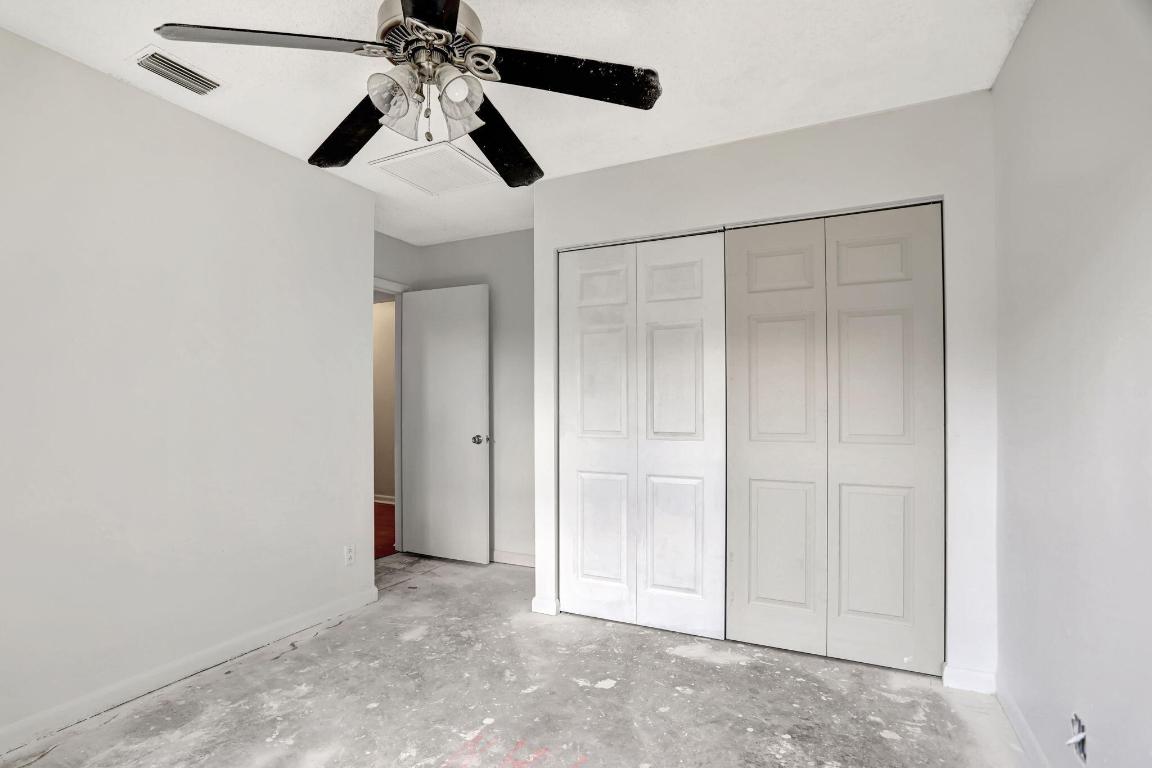 VENETIAN LAKES - Residential