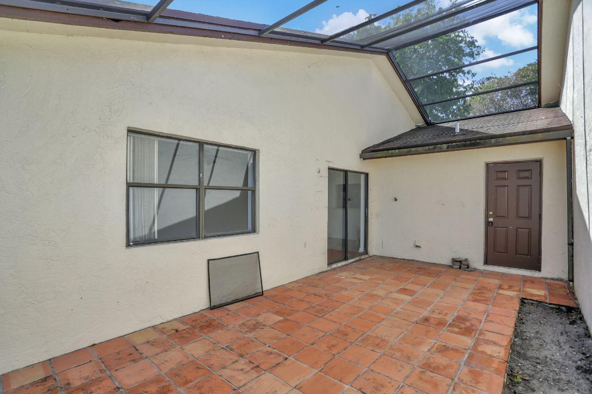 VENETIAN LAKES - Residential