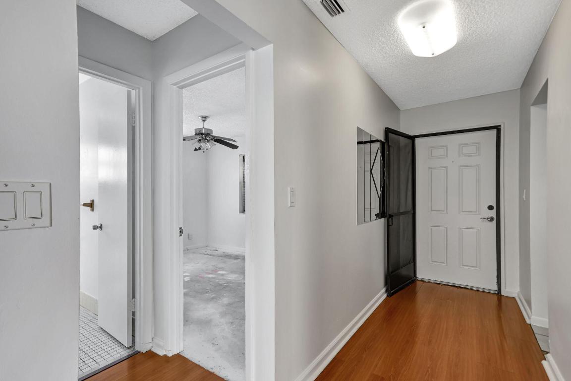 VENETIAN LAKES - Residential