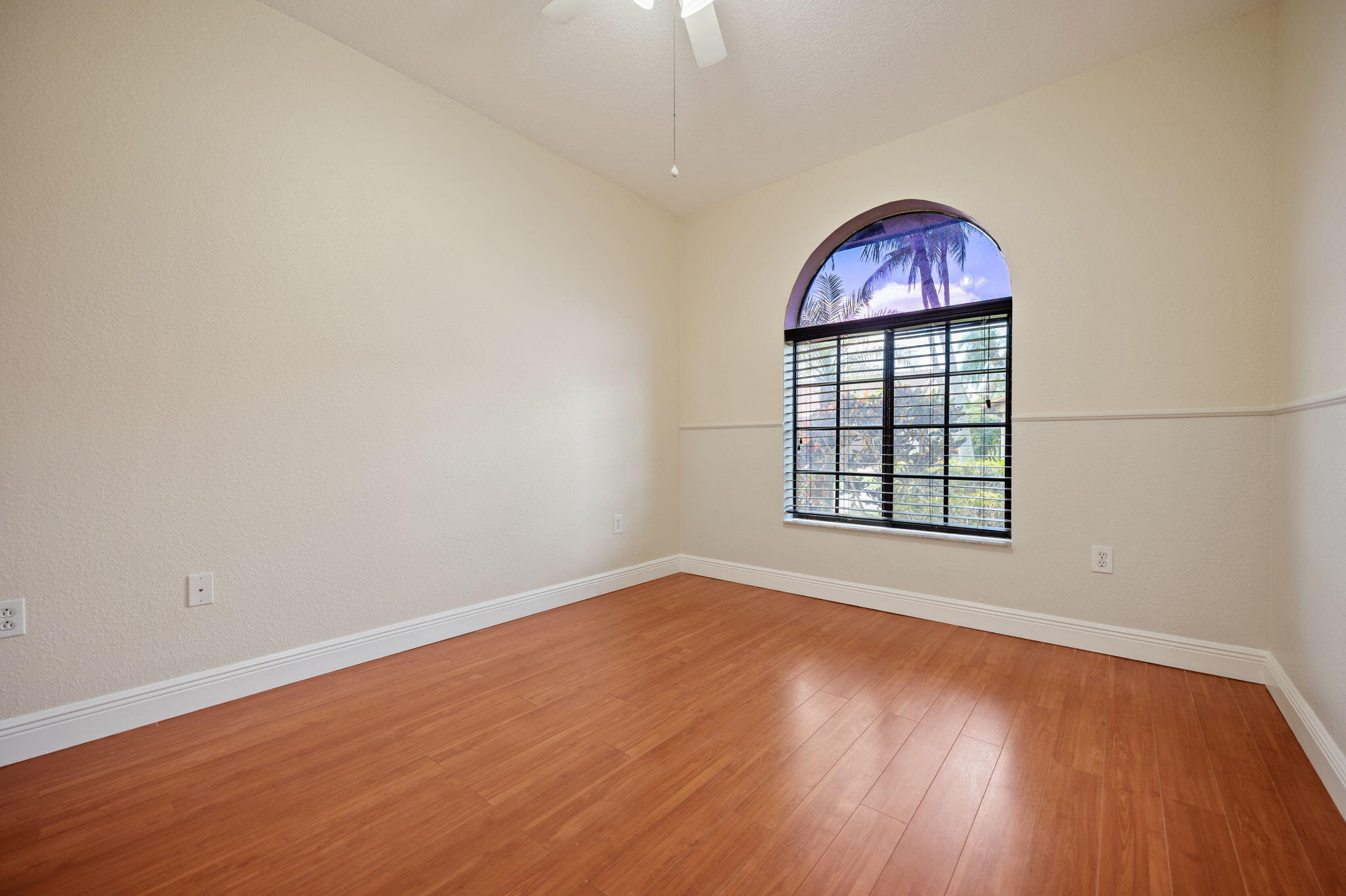 WOODMONT TRACT 71 - Residential