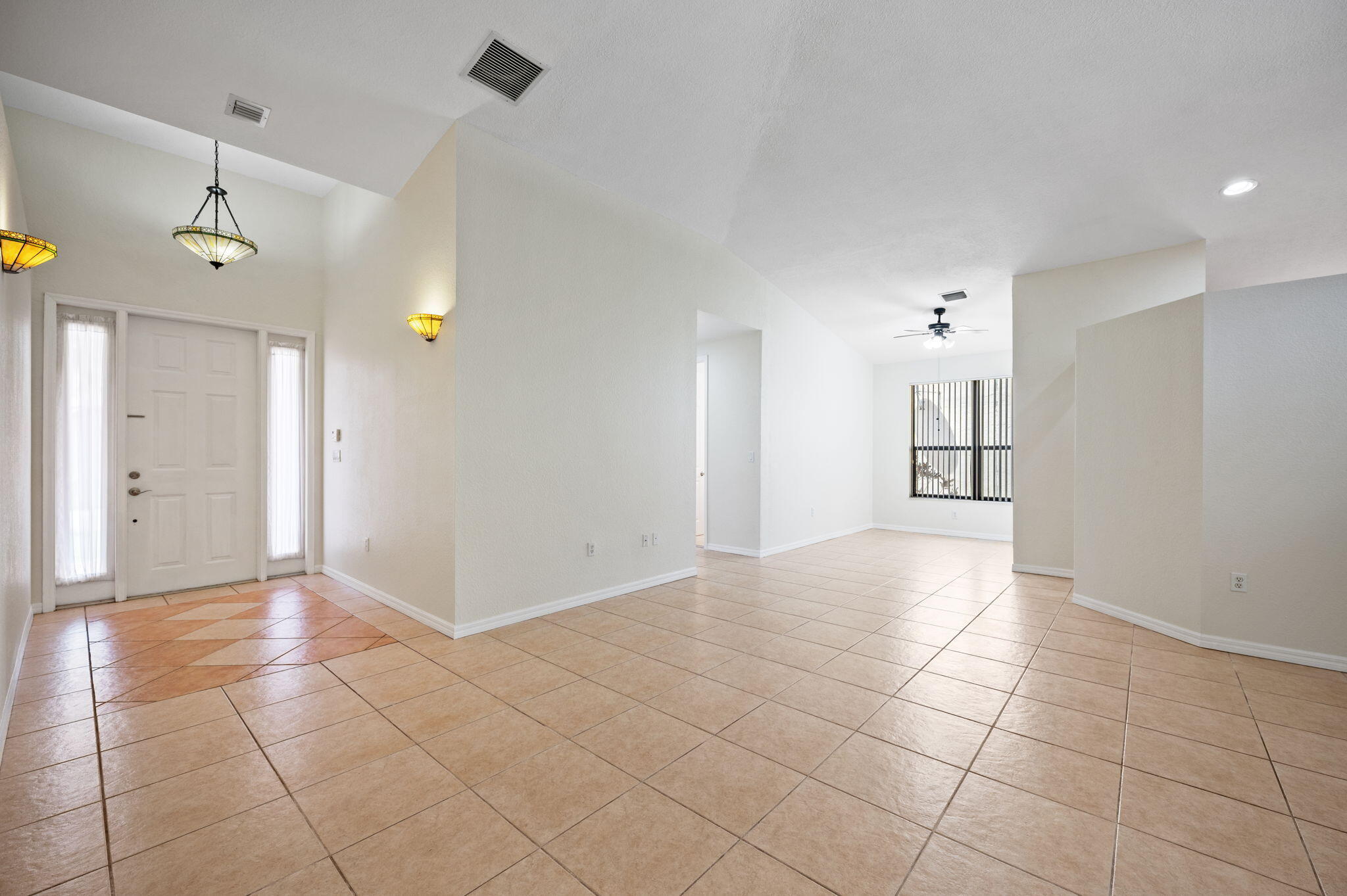 7039 Golf Pointe Circle