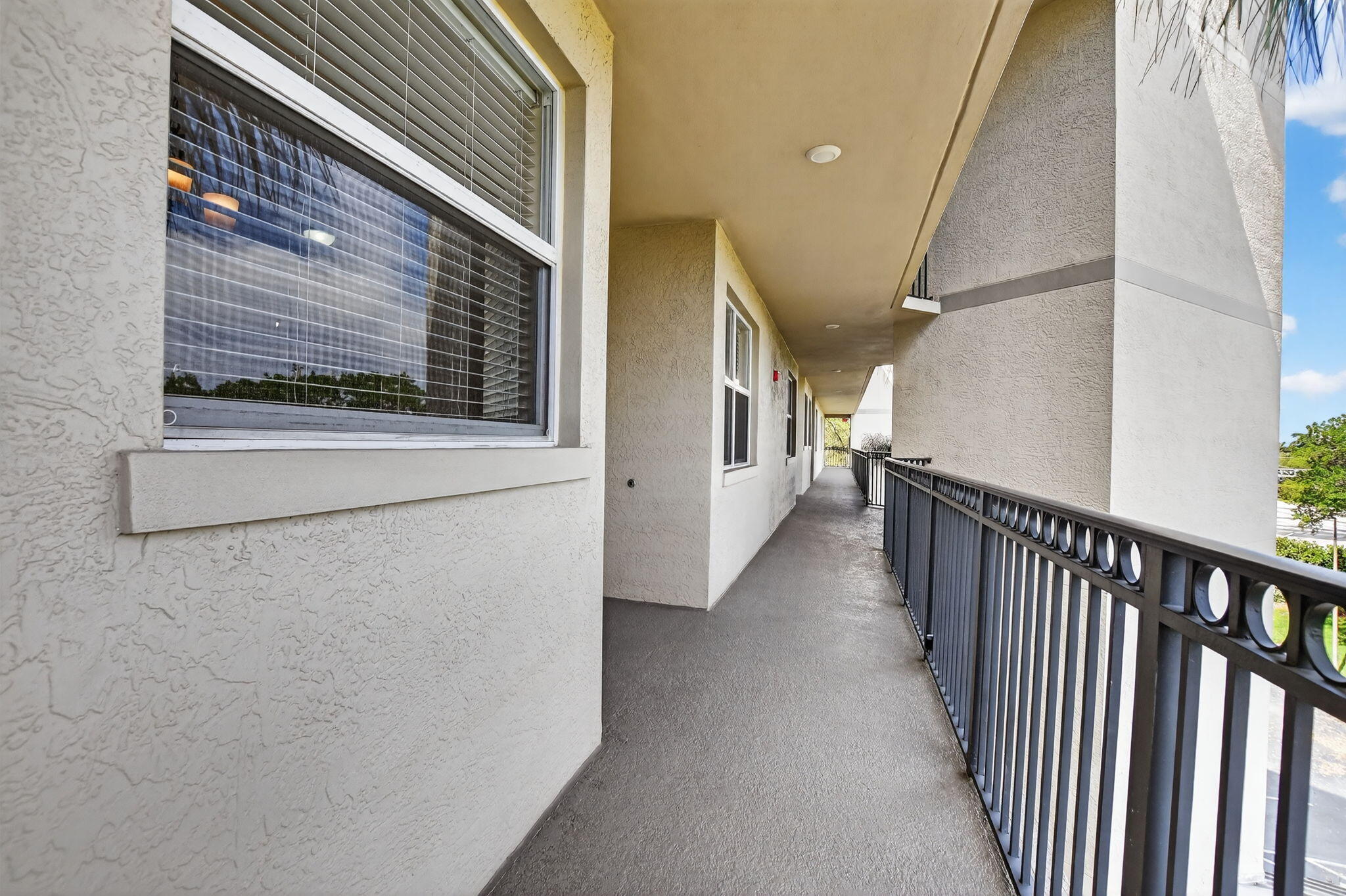 26 Royal Palm Way 403