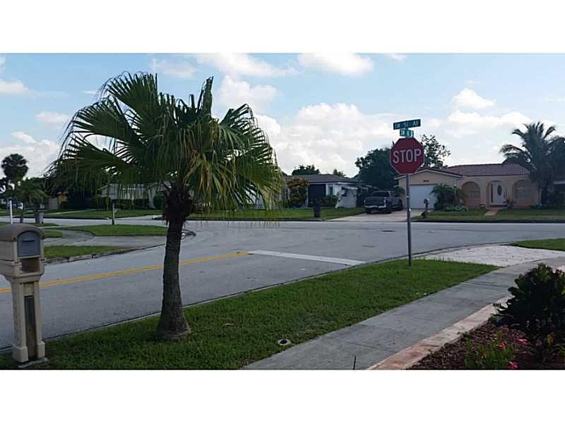 OAKLAND HILLS 1ST SEC - Residential