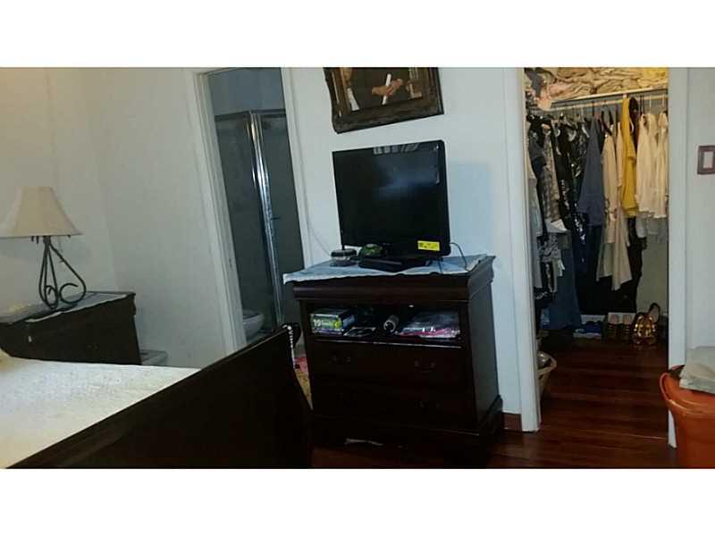 OAKLAND HILLS 1ST SEC - Residential