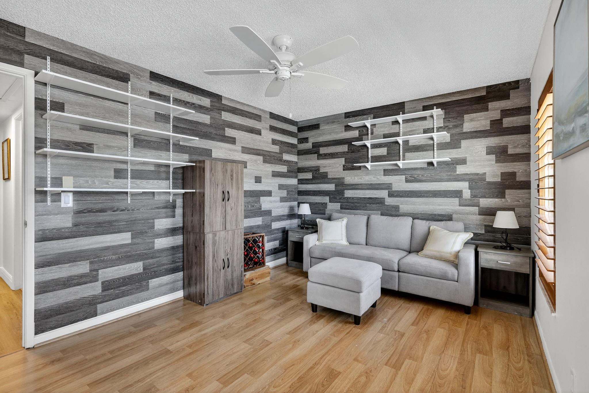 COVERED BRIDGE CONDO - Residential