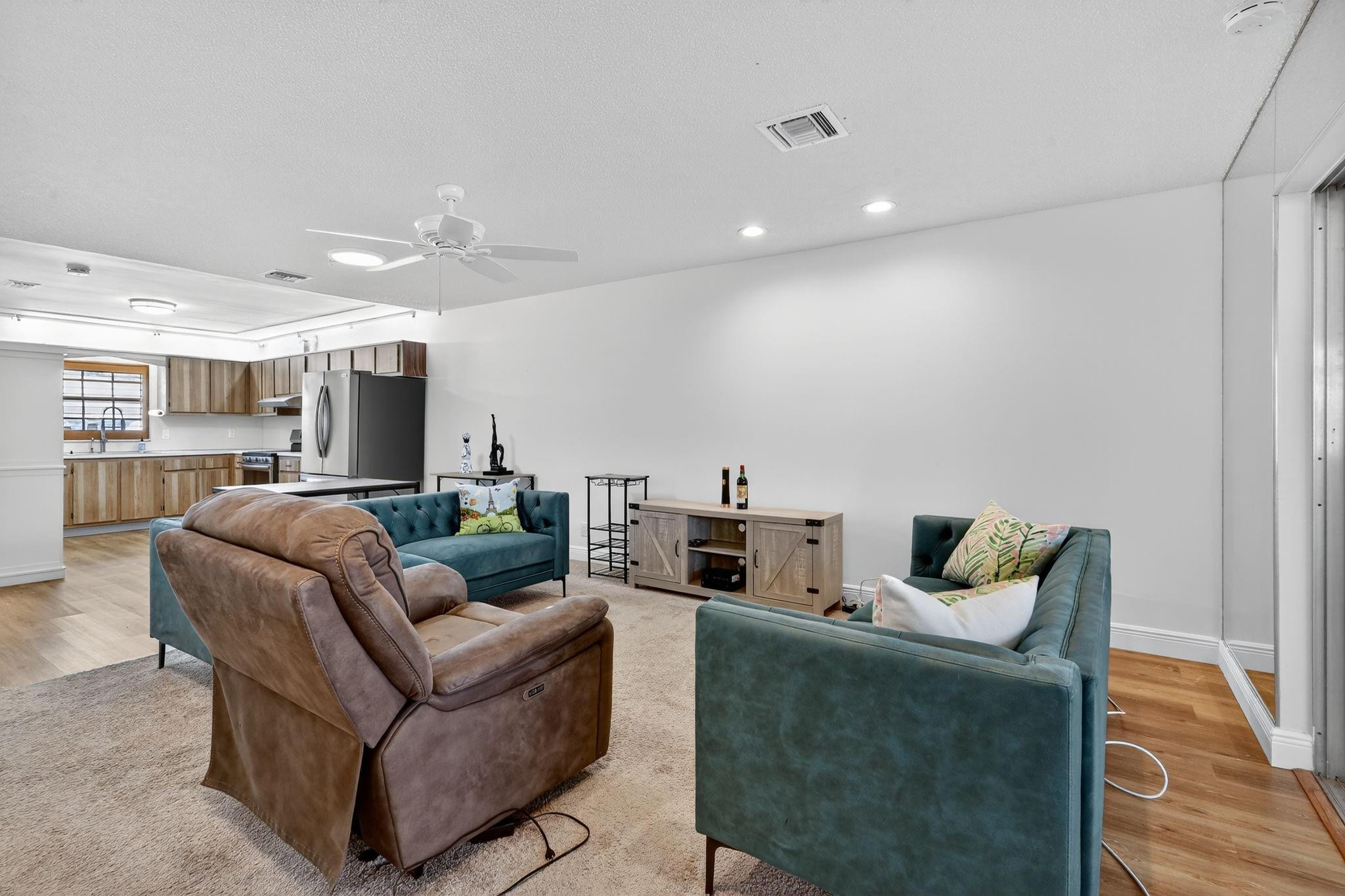 COVERED BRIDGE CONDO - Residential