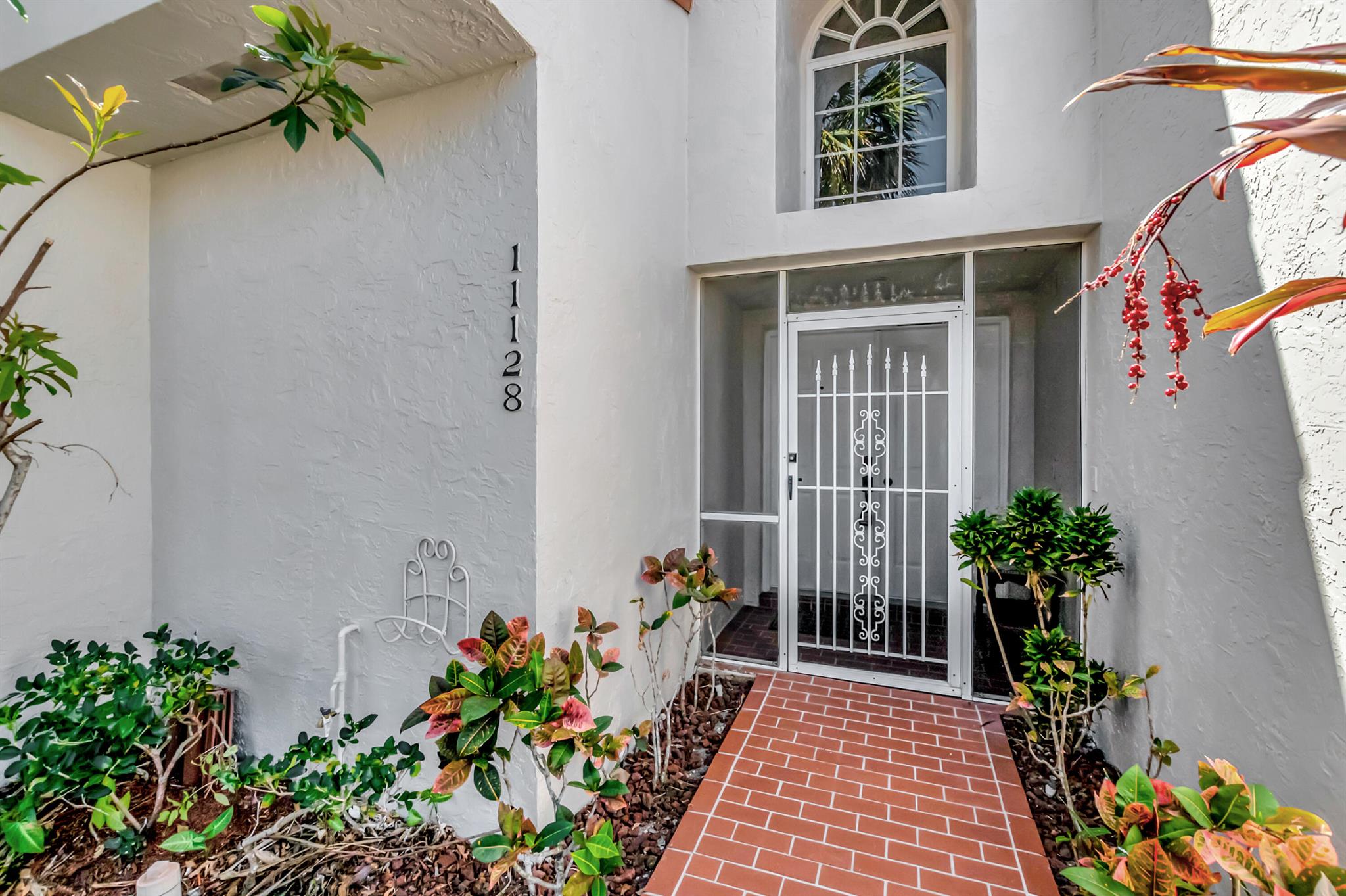 11128 Rios Road