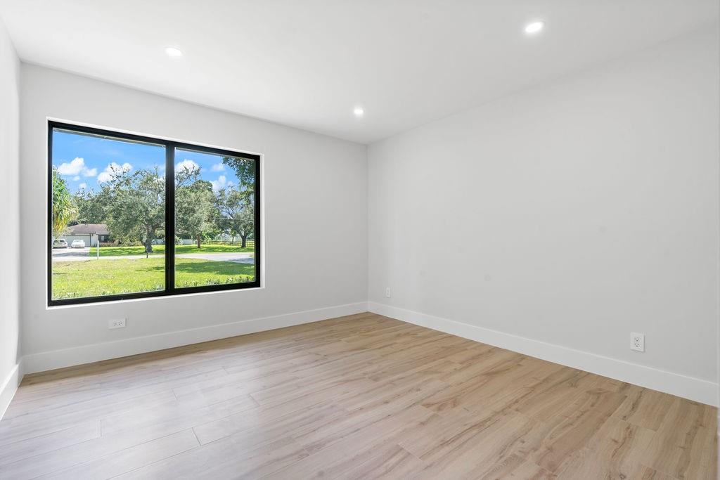 GREEN MEADOWS - Residential