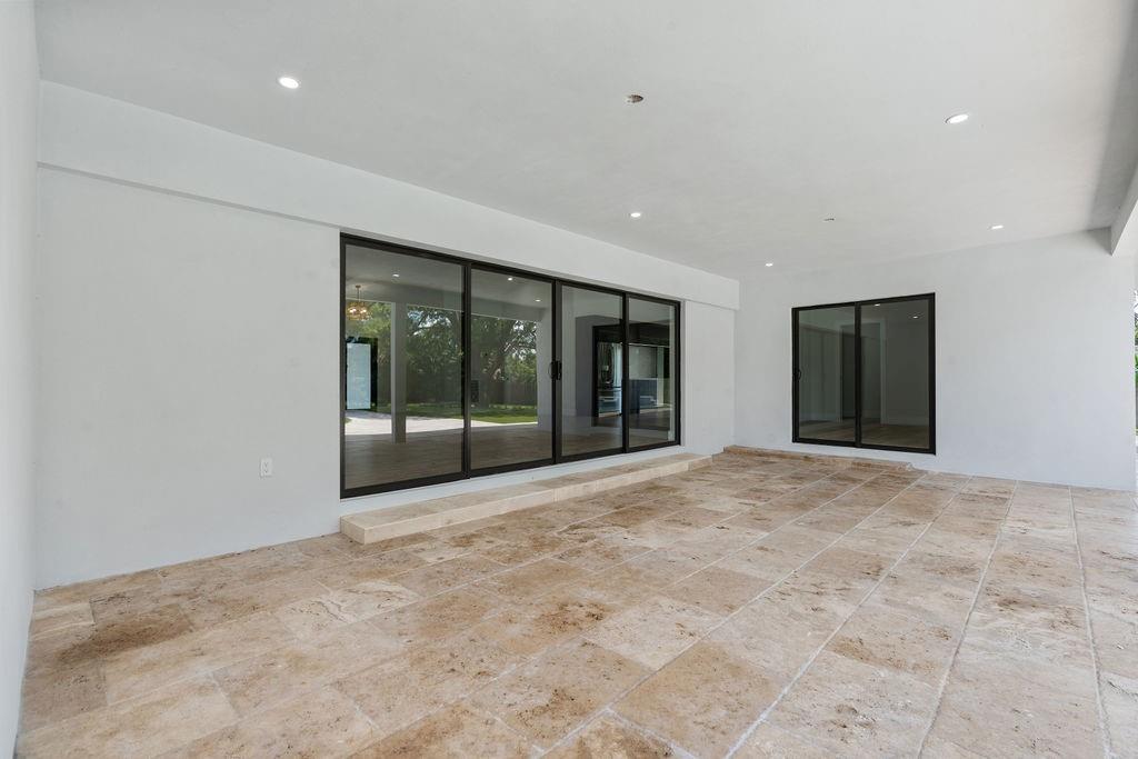 GREEN MEADOWS - Residential