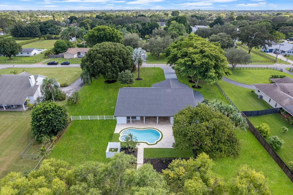 GREEN MEADOWS - Residential
