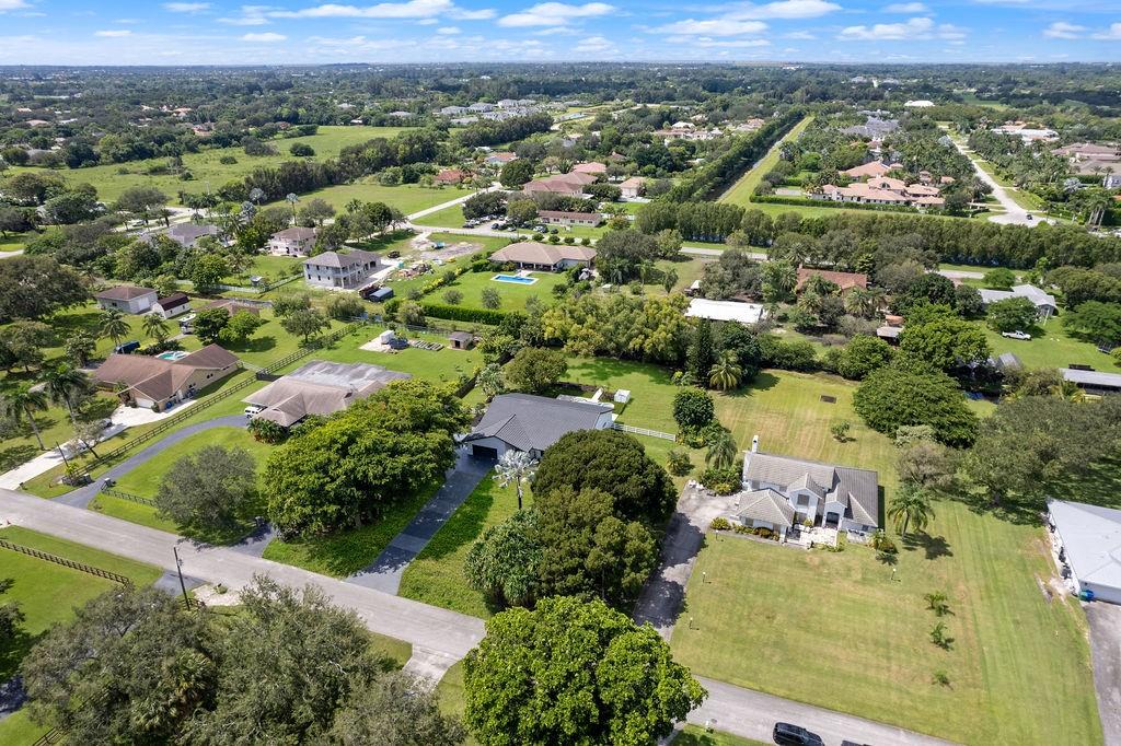 GREEN MEADOWS - Residential