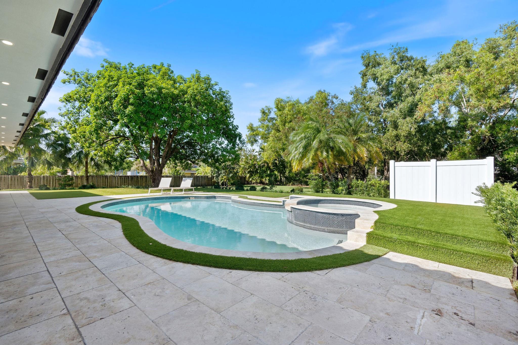 GREEN MEADOWS - Residential