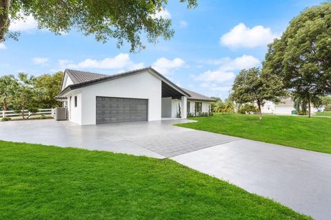 5811 SW 164th Ter Southwest Ranches FL 33331