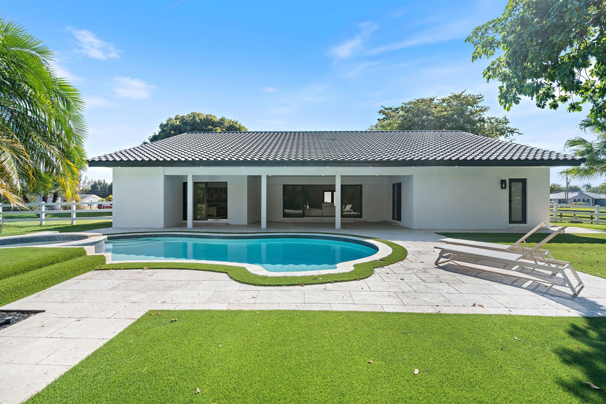 GREEN MEADOWS - Residential