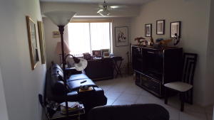 HUNTINGTON POINTE - Residential