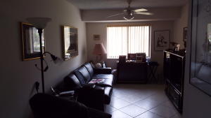 HUNTINGTON POINTE - Residential