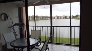 HUNTINGTON POINTE - Residential