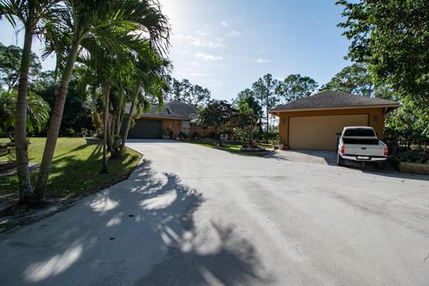 A home in Loxahatchee