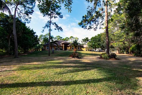 A home in Loxahatchee