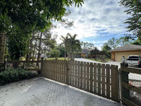 A home in Loxahatchee