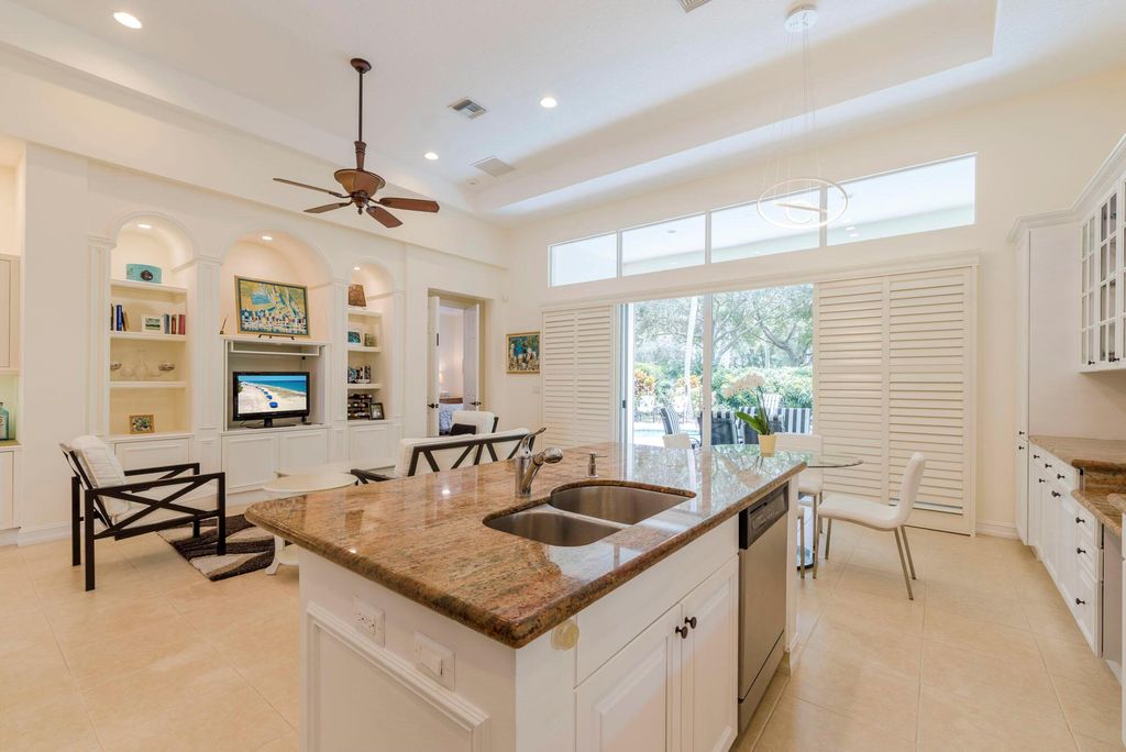 Photo of 61 Laguna Drive, Palm Beach Gardens, FL 33418 (MLS # R10905385)