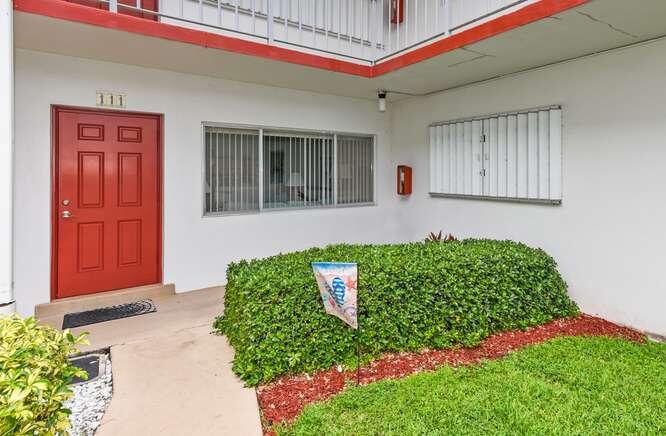 MURRY HILLS APT BLDG CONDO - Residential Lease