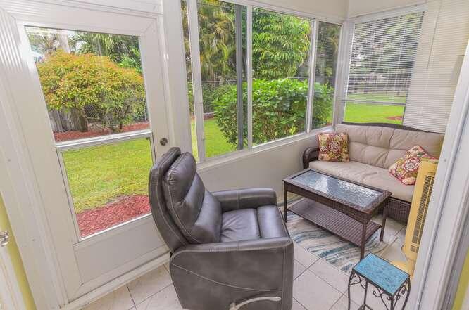 MURRY HILLS APT BLDG CONDO - Residential Lease