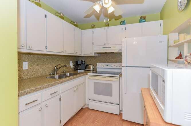 MURRY HILLS APT BLDG CONDO - Residential Lease