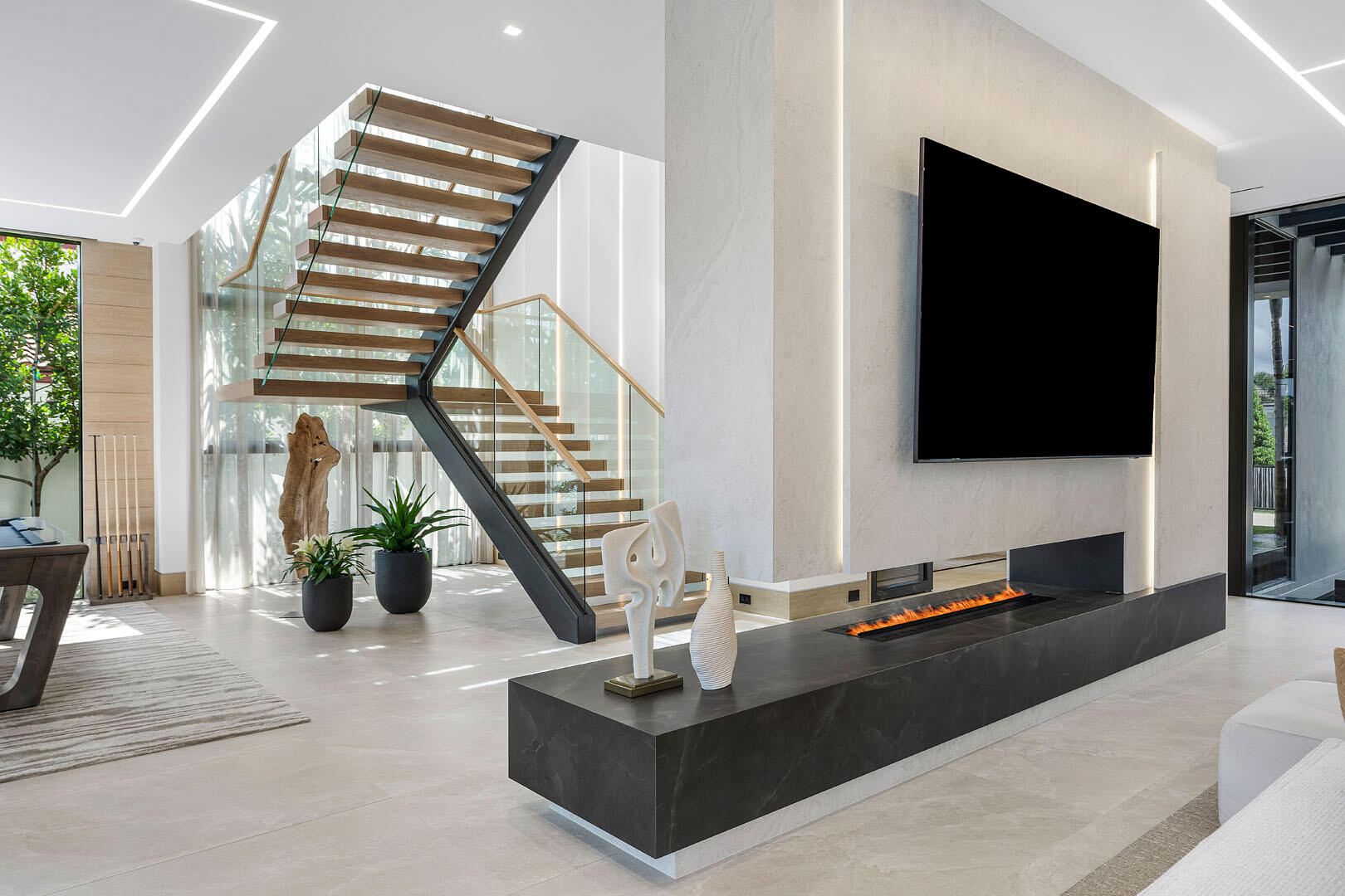 ROYAL PALM YACHT & COUNTR - Residential