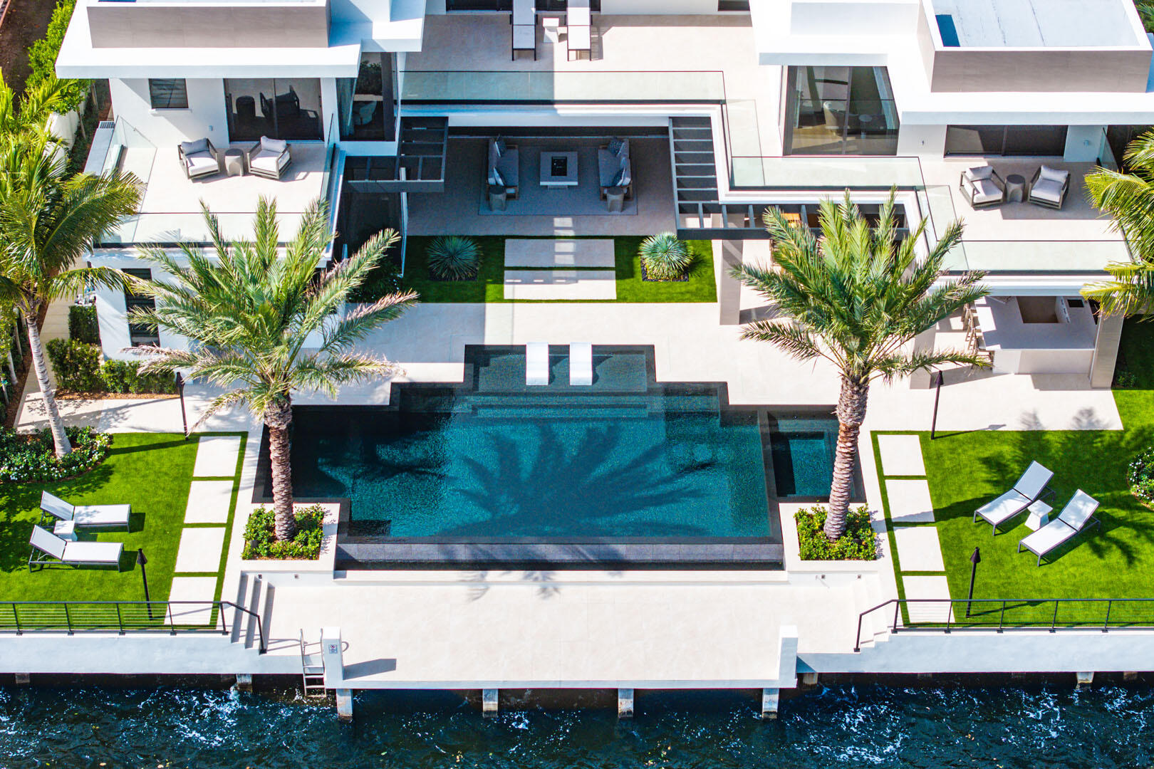 ROYAL PALM YACHT & COUNTR - Residential