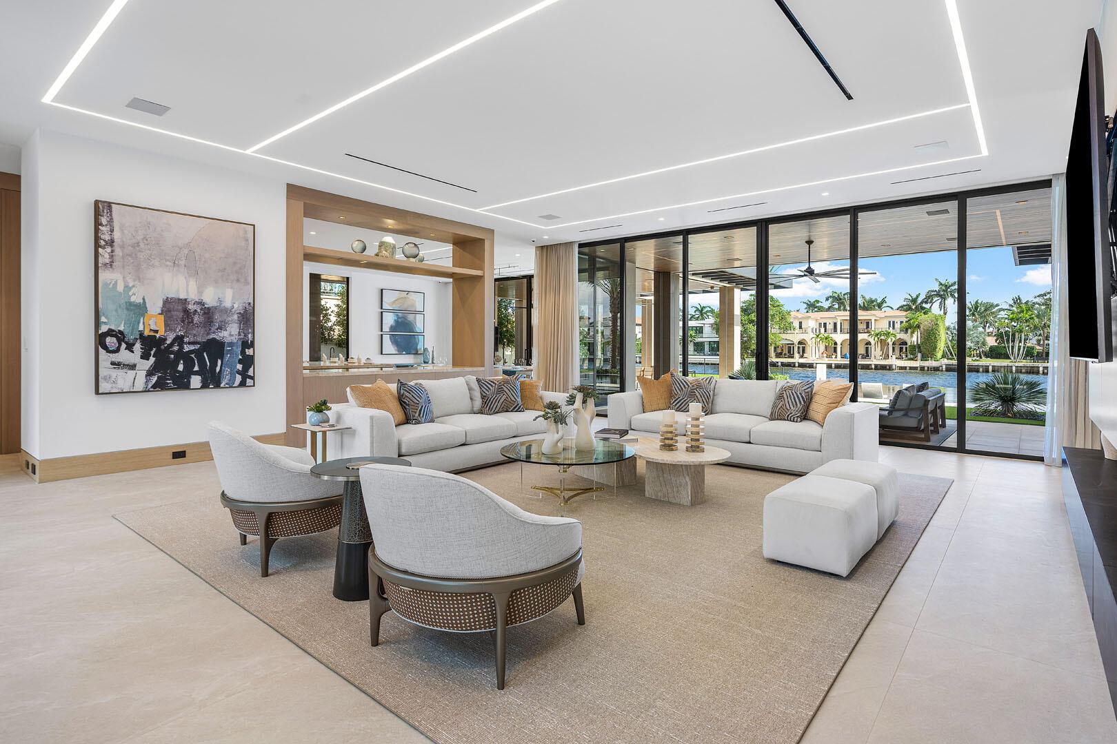 ROYAL PALM YACHT & COUNTR - Residential