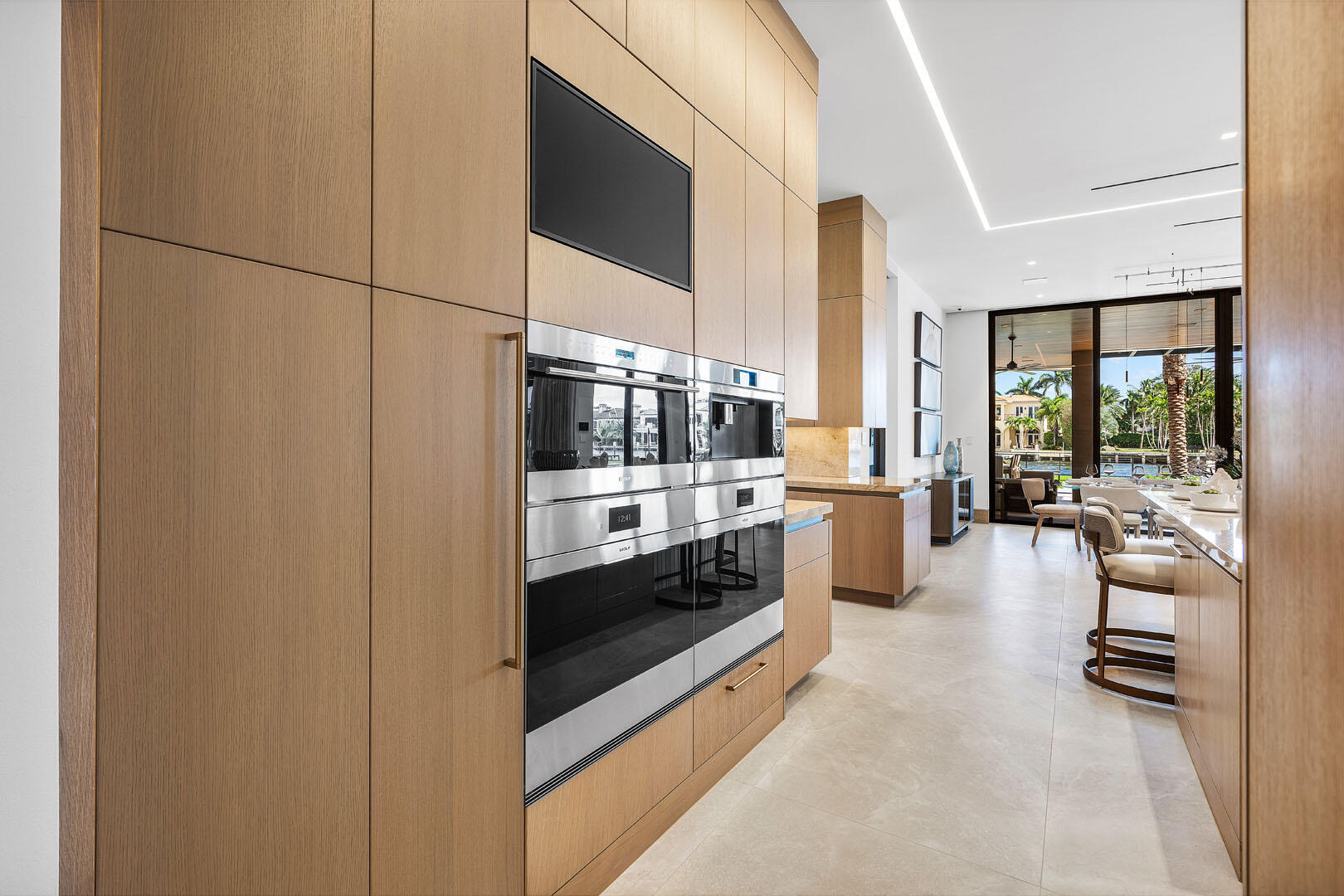 ROYAL PALM YACHT & COUNTR - Residential