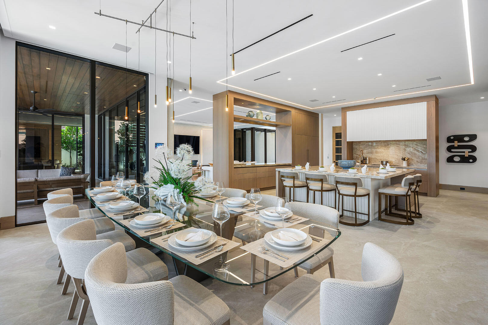 ROYAL PALM YACHT & COUNTR - Residential