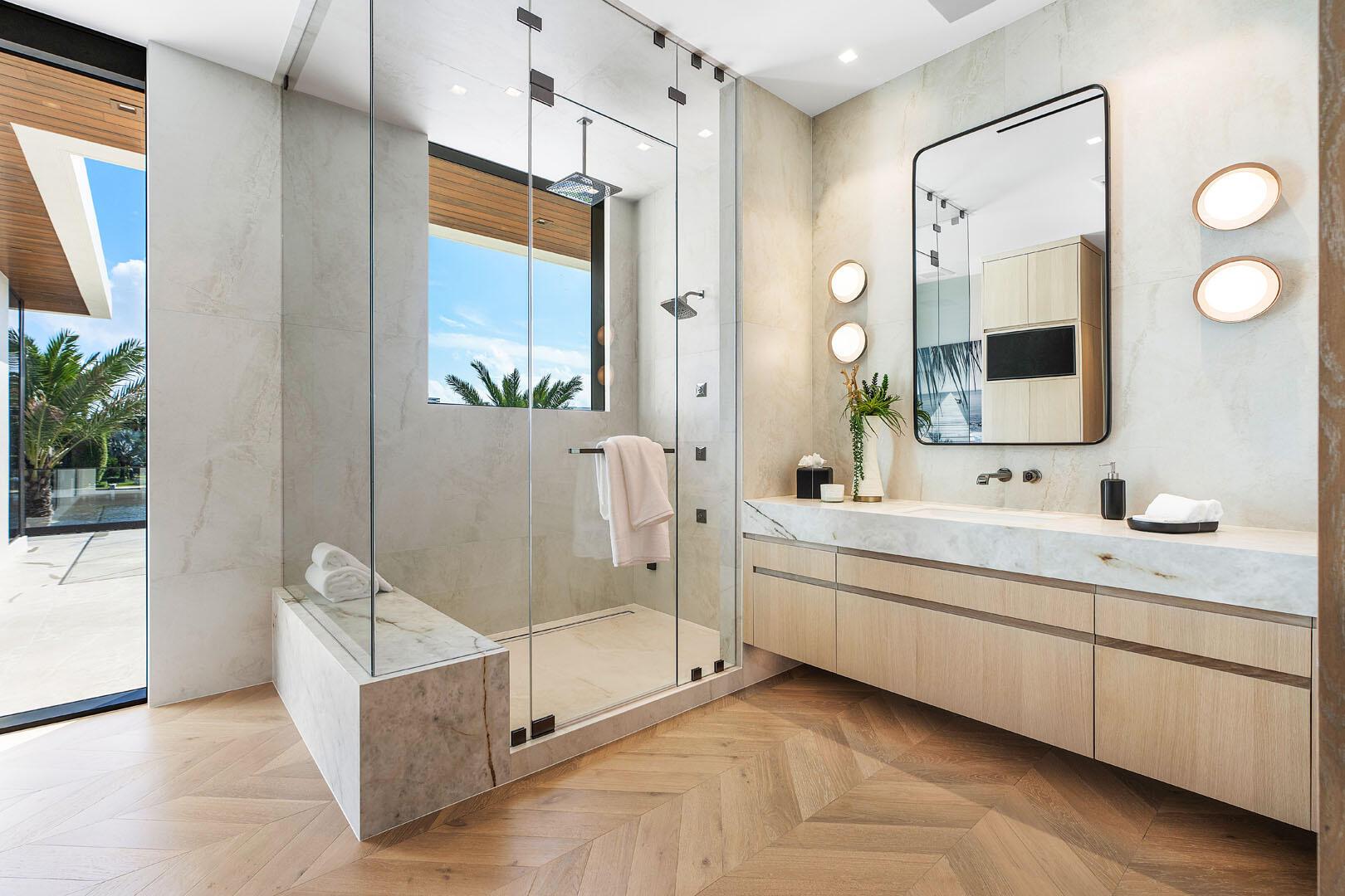 ROYAL PALM YACHT & COUNTR - Residential