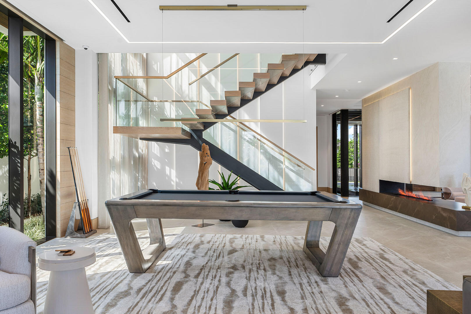 ROYAL PALM YACHT & COUNTR - Residential