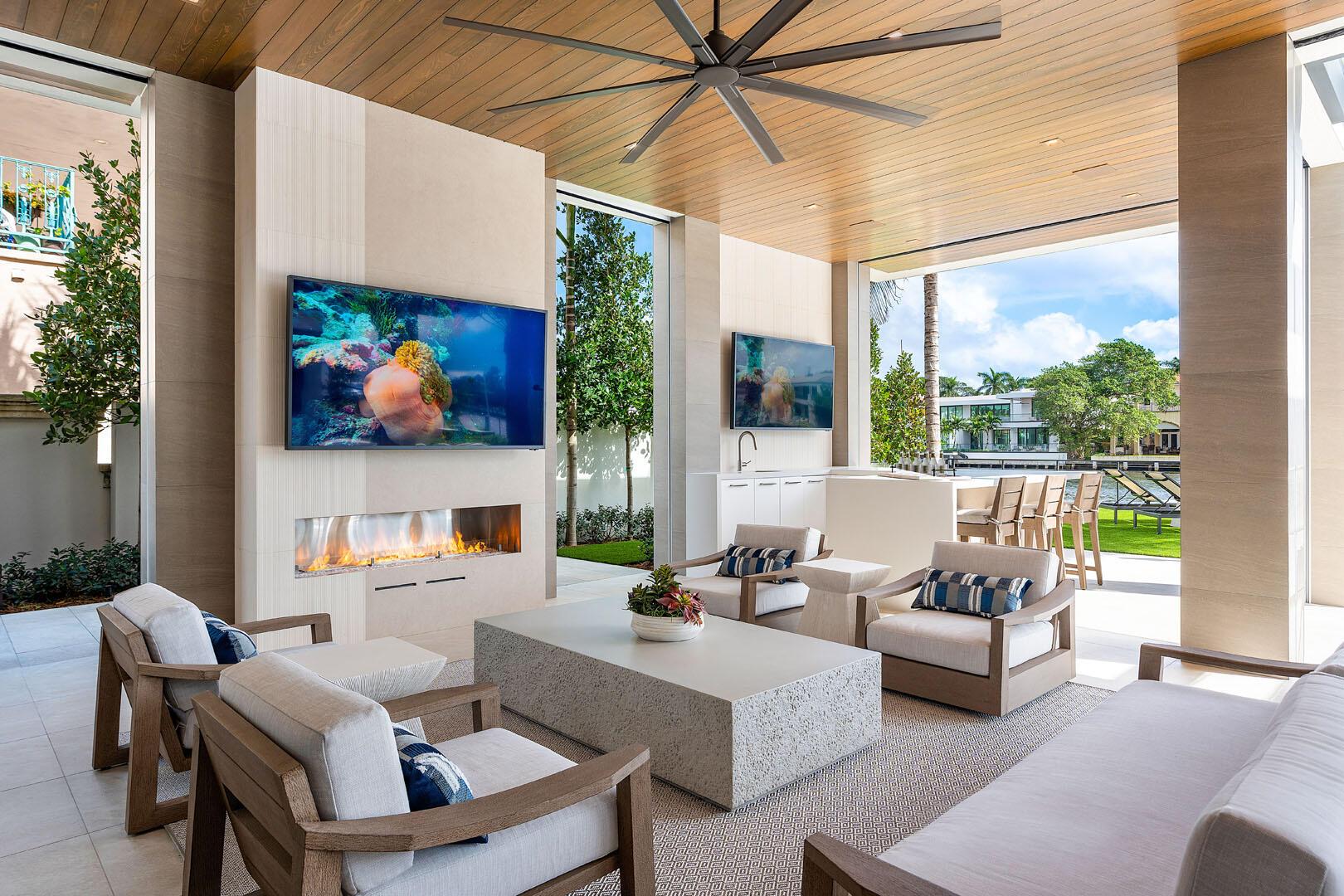 ROYAL PALM YACHT & COUNTR - Residential