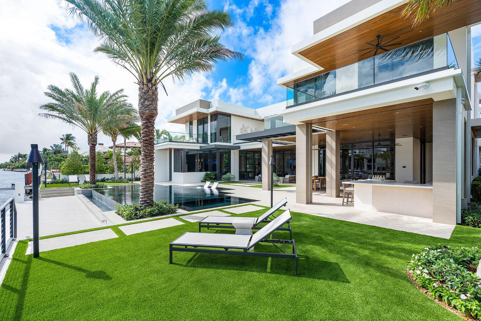 ROYAL PALM YACHT & COUNTR - Residential
