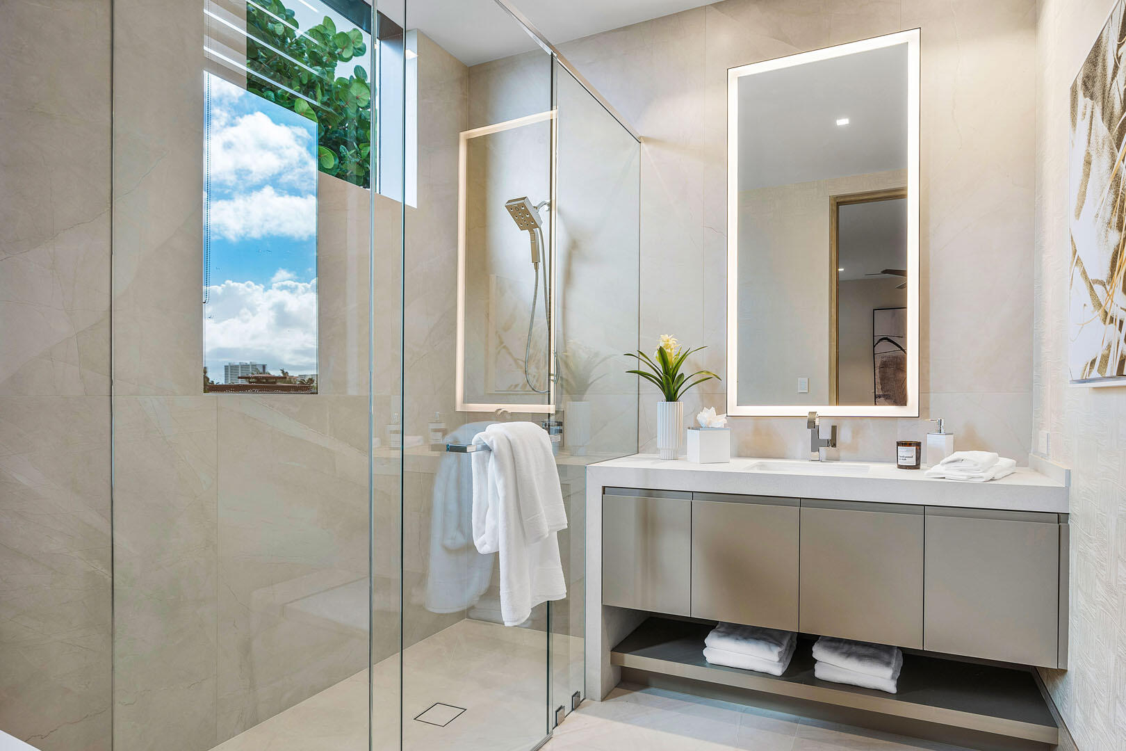 ROYAL PALM YACHT & COUNTR - Residential