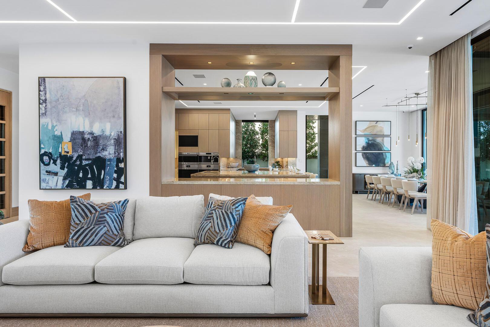 ROYAL PALM YACHT & COUNTR - Residential