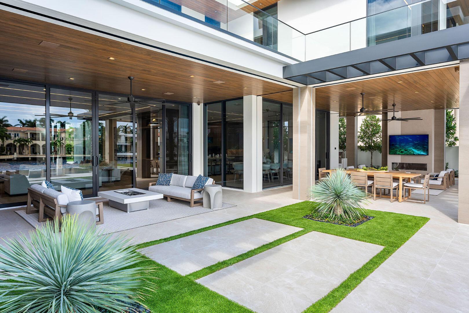 ROYAL PALM YACHT & COUNTR - Residential