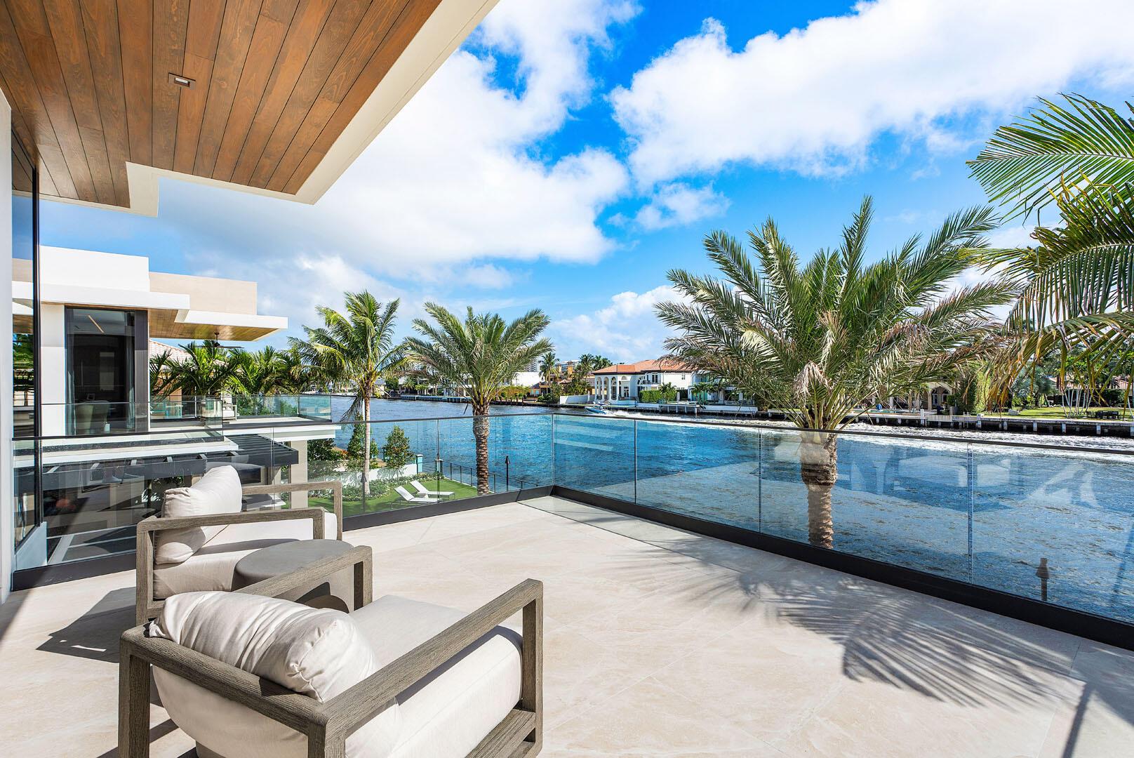 ROYAL PALM YACHT & COUNTR - Residential
