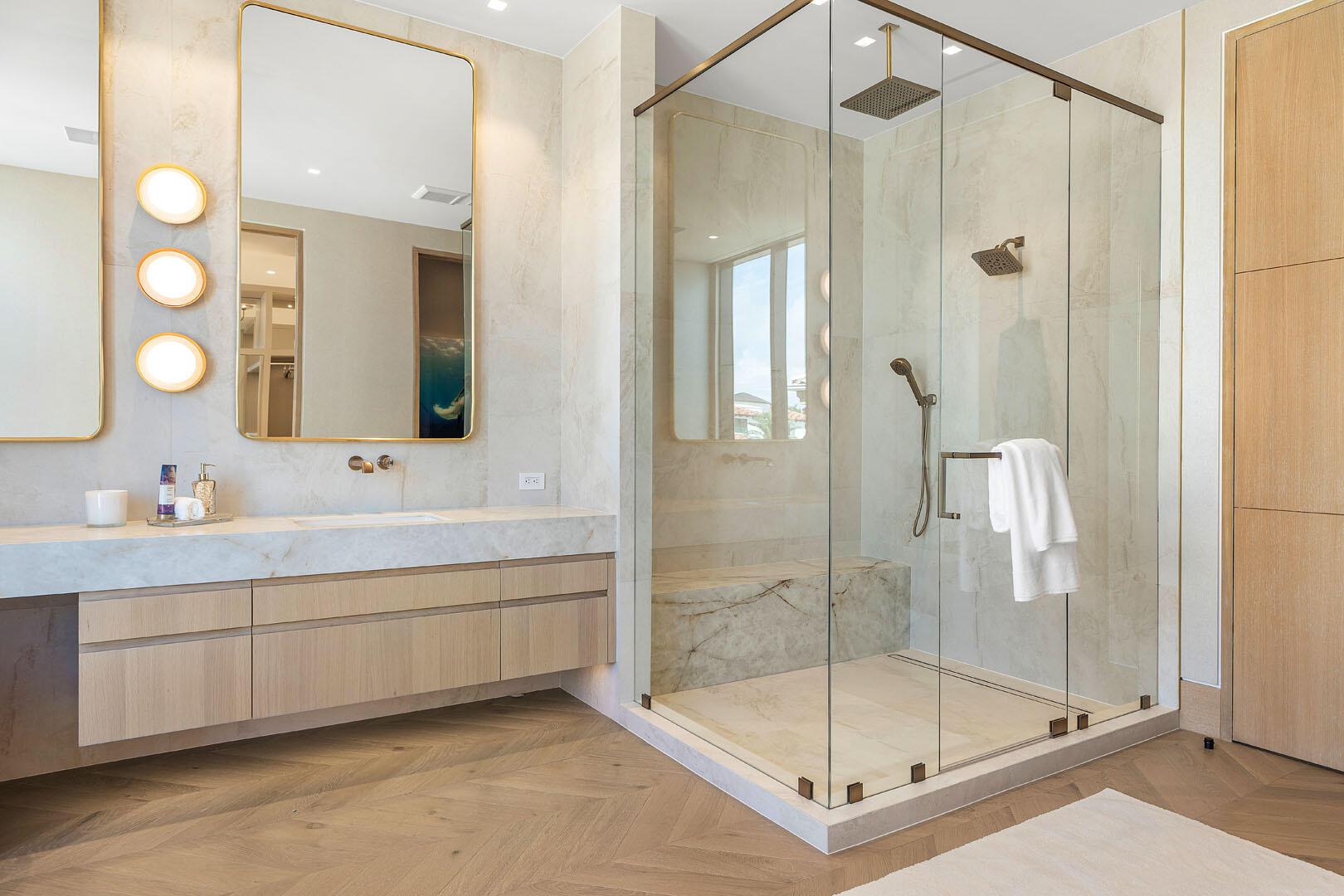 ROYAL PALM YACHT & COUNTR - Residential