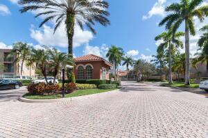 ST ANDREWS AT POLO CLUB C - Residential