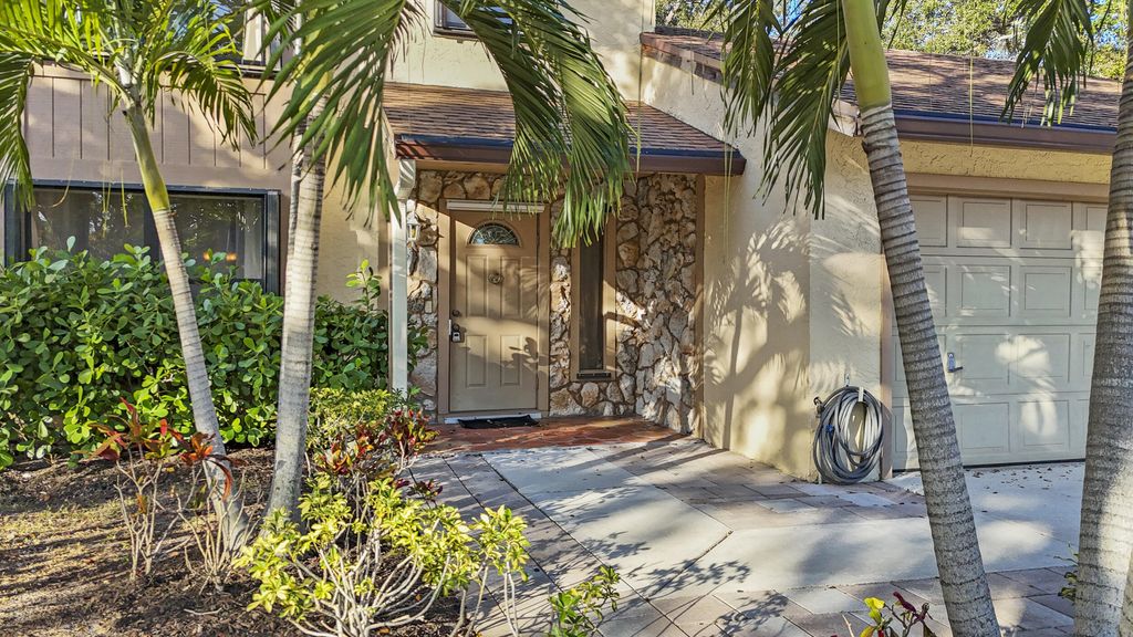 Photo of 1089 Raintree Drive, Palm Beach Gardens, FL 33410 (MLS # B26014774)