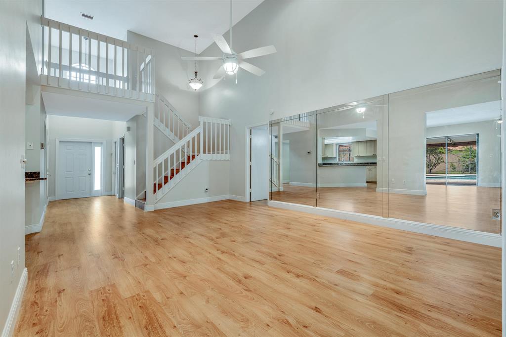 AMBER BAY - Residential