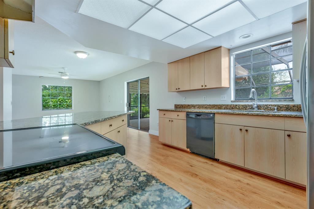 AMBER BAY - Residential