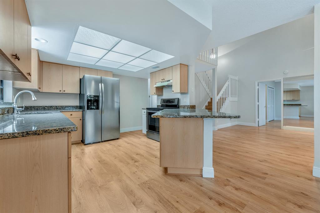 AMBER BAY - Residential