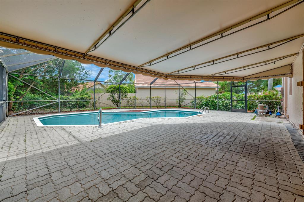 AMBER BAY - Residential