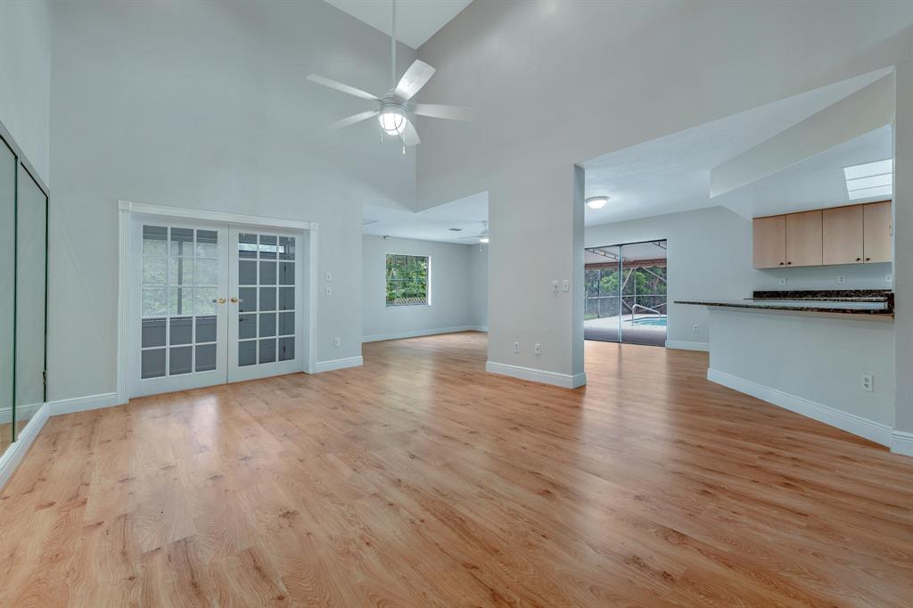 AMBER BAY - Residential