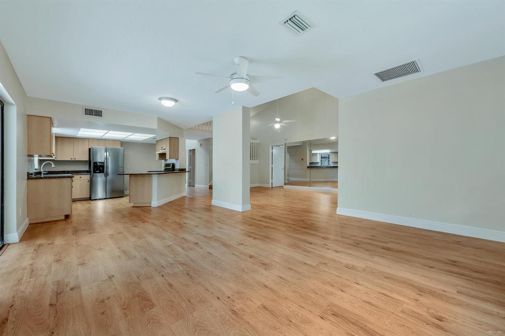 AMBER BAY - Residential